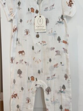 NWT Elegant Baby organic muslin farm print Sleeper 9-12 mos